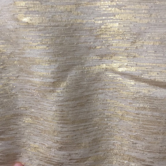 Gold dress that has only been worn once. - Picture 3 of 3